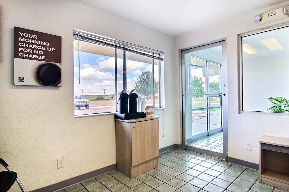 Motel6 Tucumcari, NM 52/71