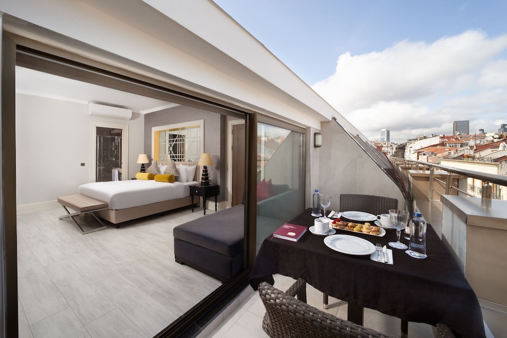 Hotel Mercure Istanbul Bomonti 74/78