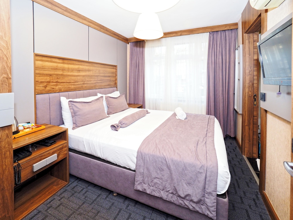 Best House Hotel 30/58