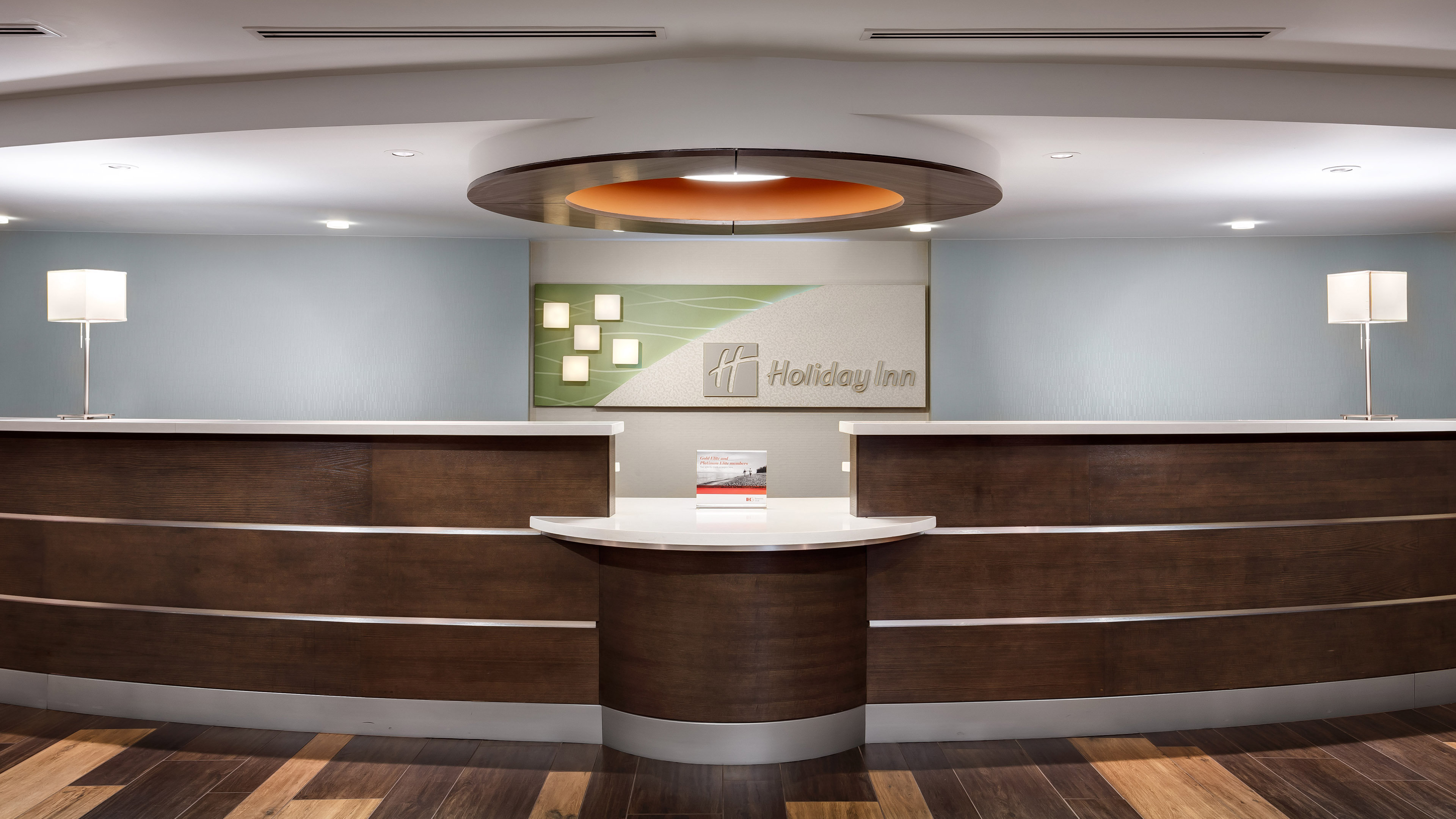 Holiday Inn San Antonio-Riverwalk 15/65
