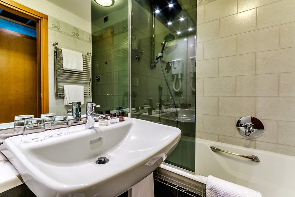 Brunelleschi Hotel Milan 48/49