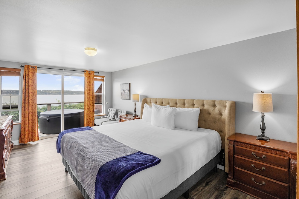 Camano Island Inn 27/67