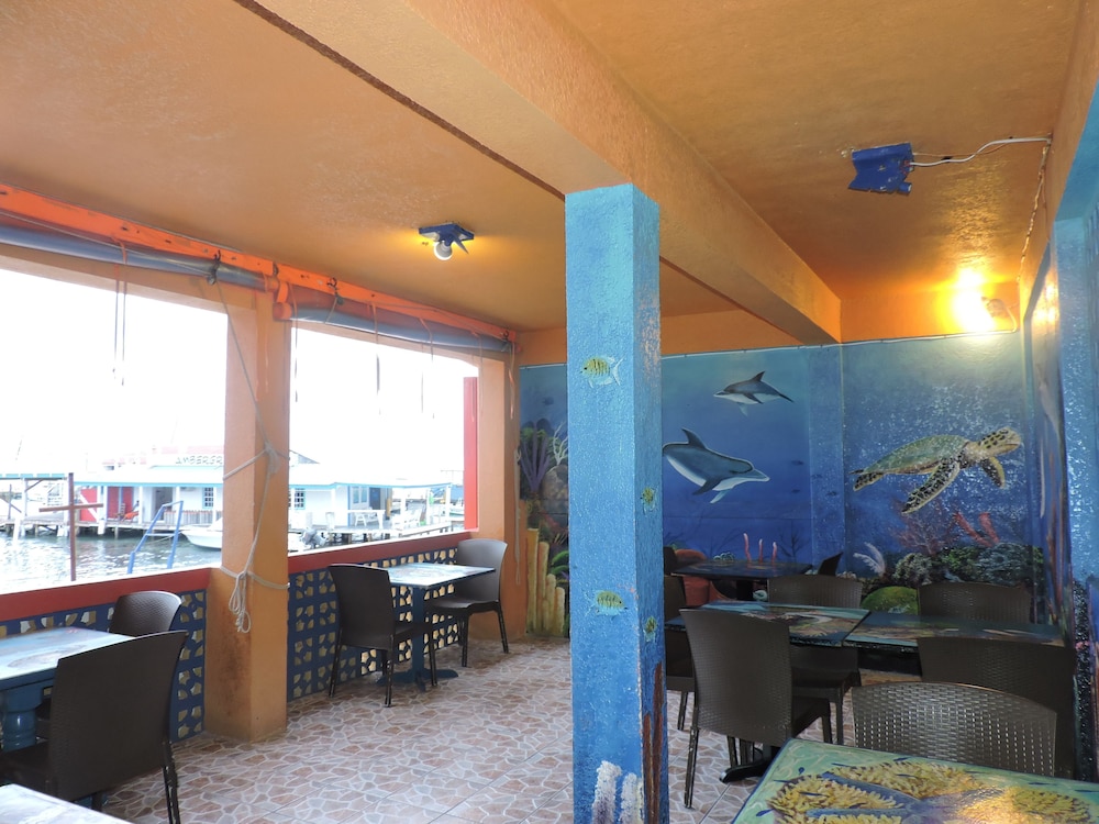 Spindrift Hotel 58/75