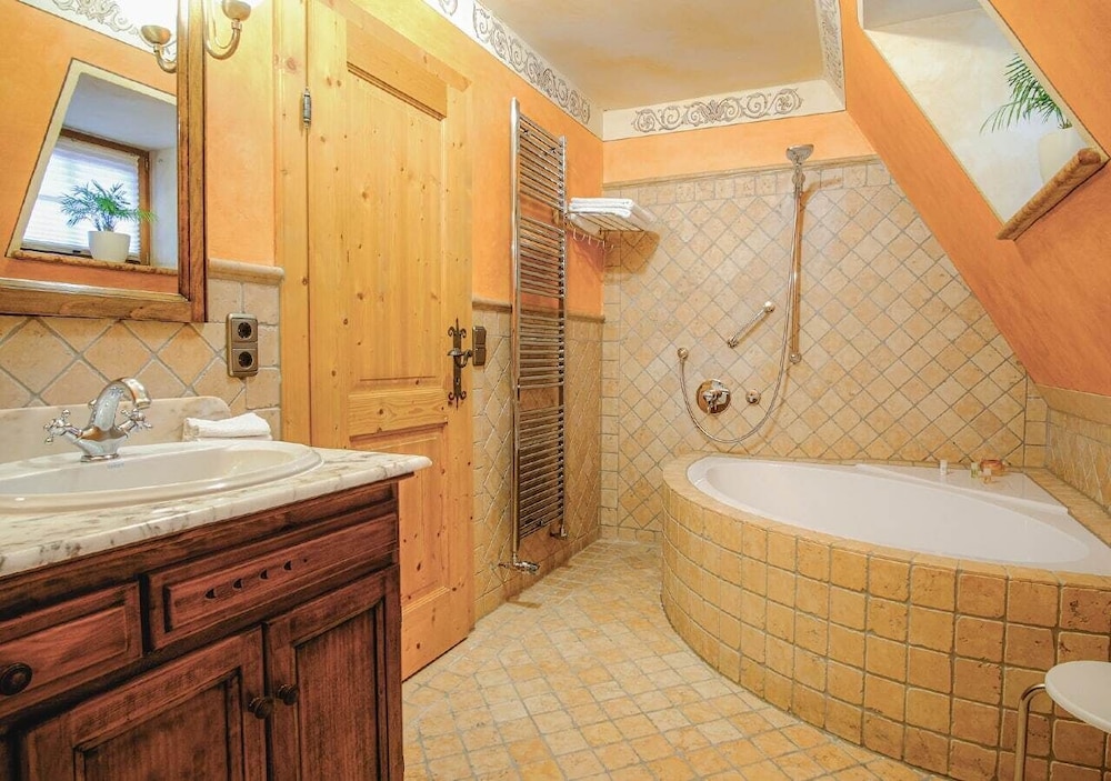Historik Gotisches Haus Garni 70/71