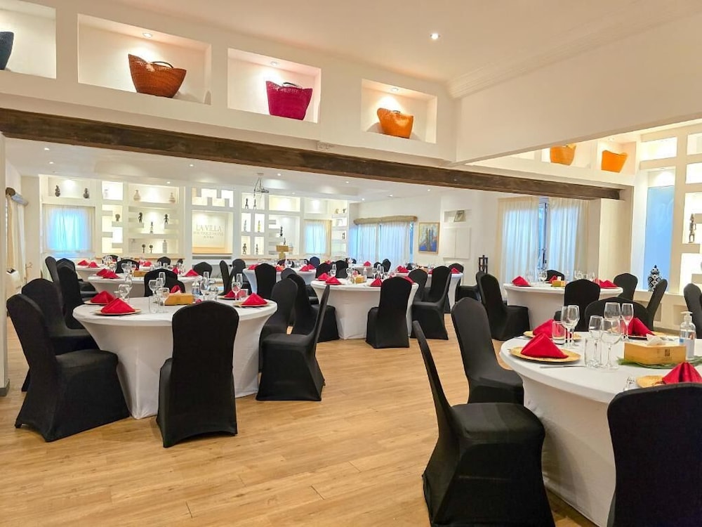 La Villa Boutique Hotel 45/69
