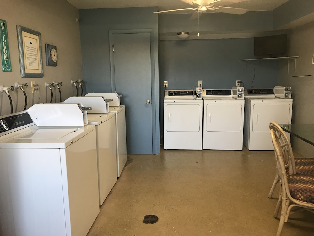 Shoreline Island Resort Exclusively Adult 31/50