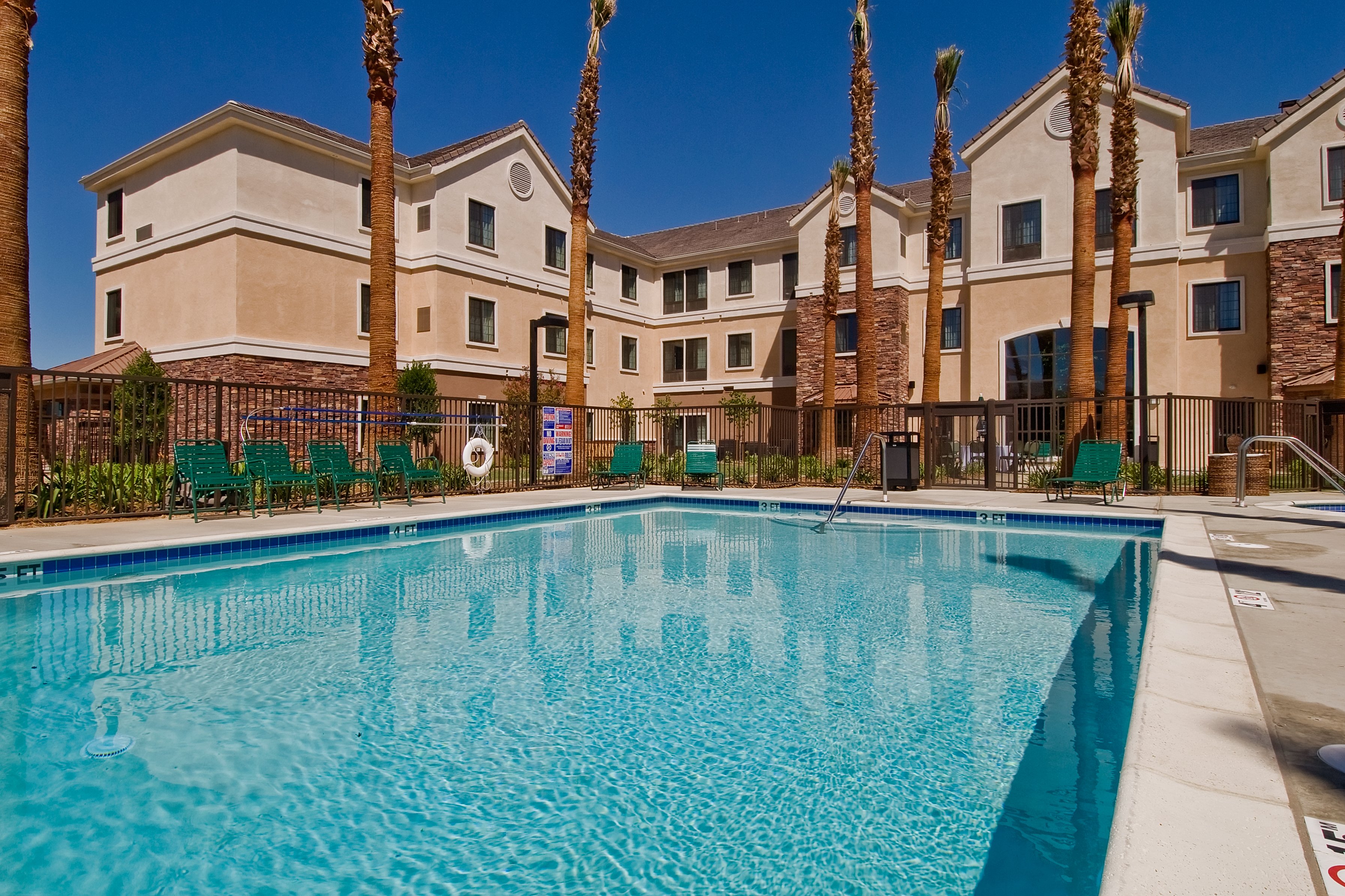 Staybridge Suites Palmdale 7/43