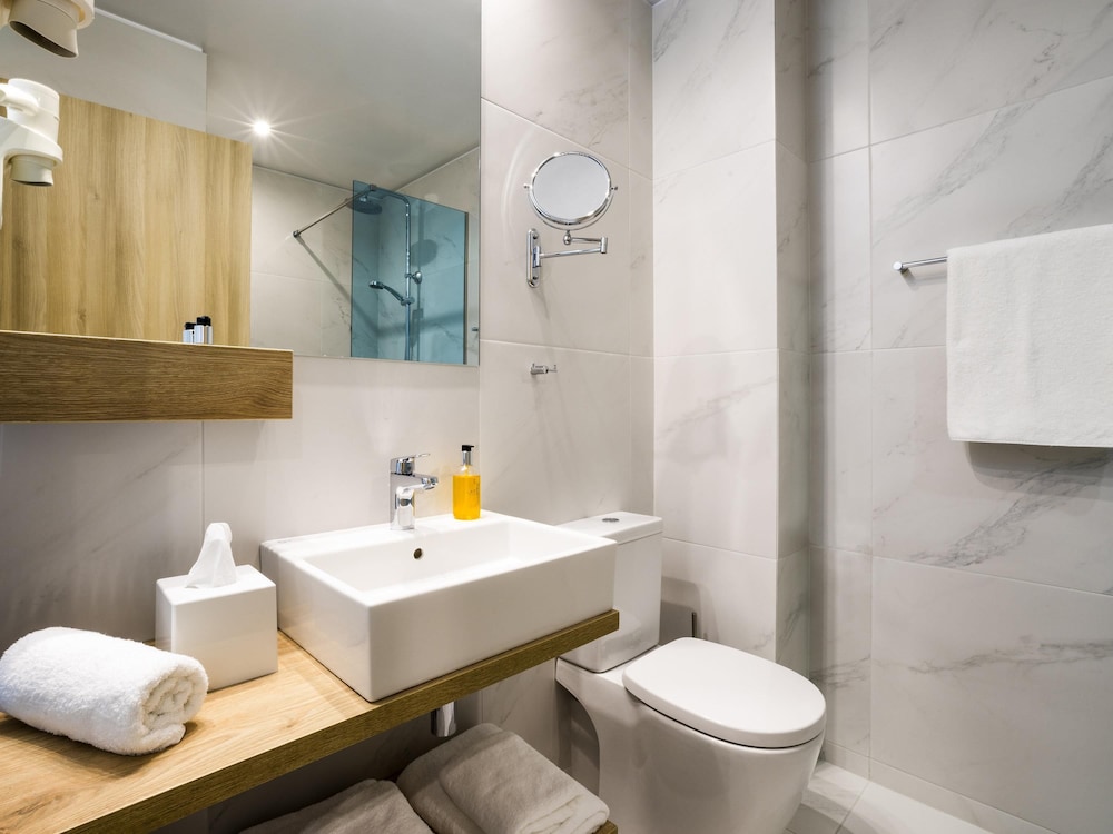 Ibis Styles Athens Routes 46/49