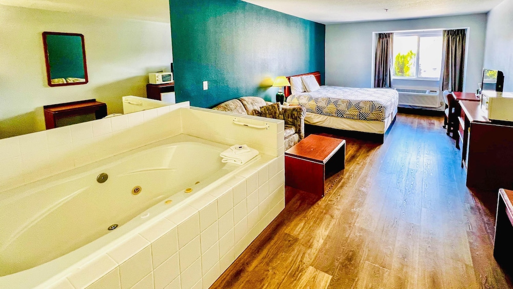 Premium, King Bed