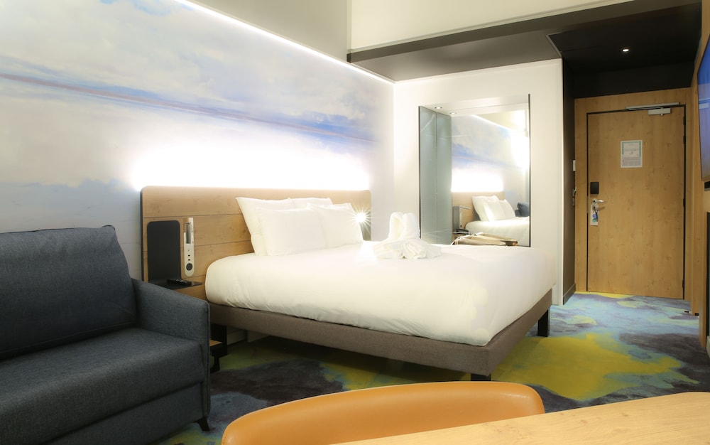 Novotel Saint Brieuc Centre Gare Opening May 2017 12/72