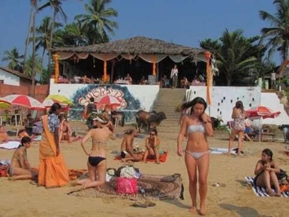 Ancora Beach Resort 12/16
