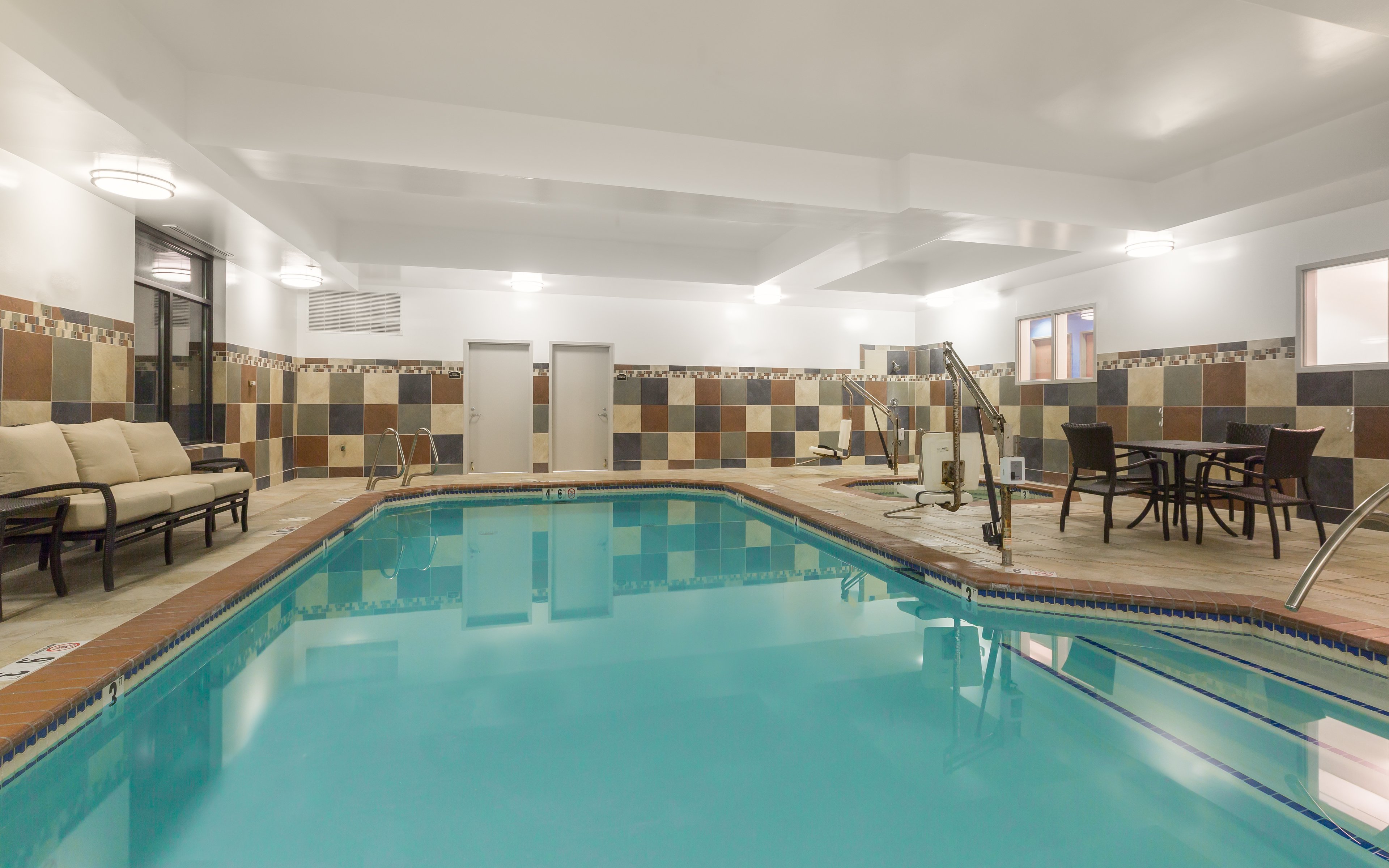 Holiday Inn Express Hotel And Suites Eugene Downtown University 37/70