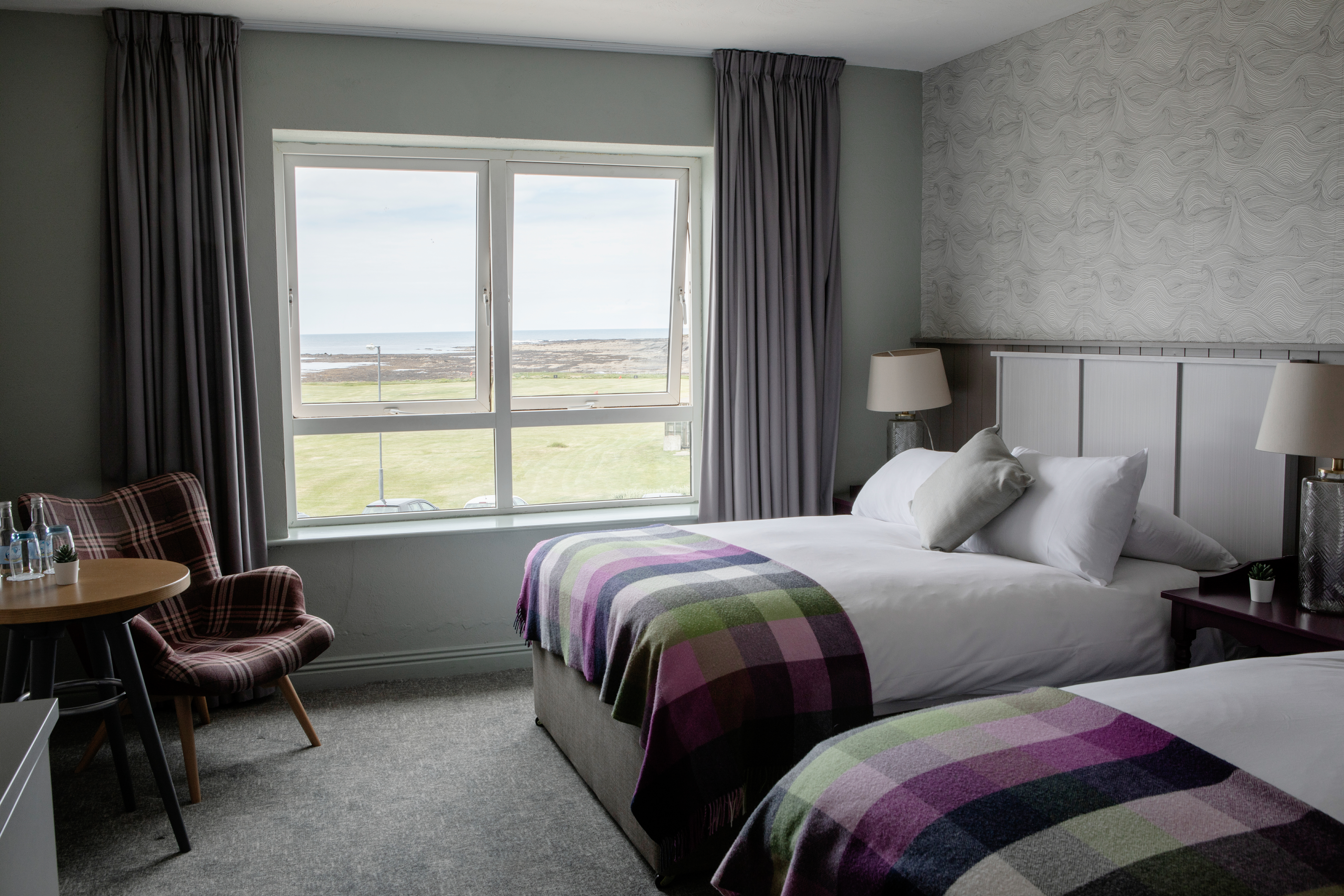 Room, Twin Beds, Lateral Side Sea View