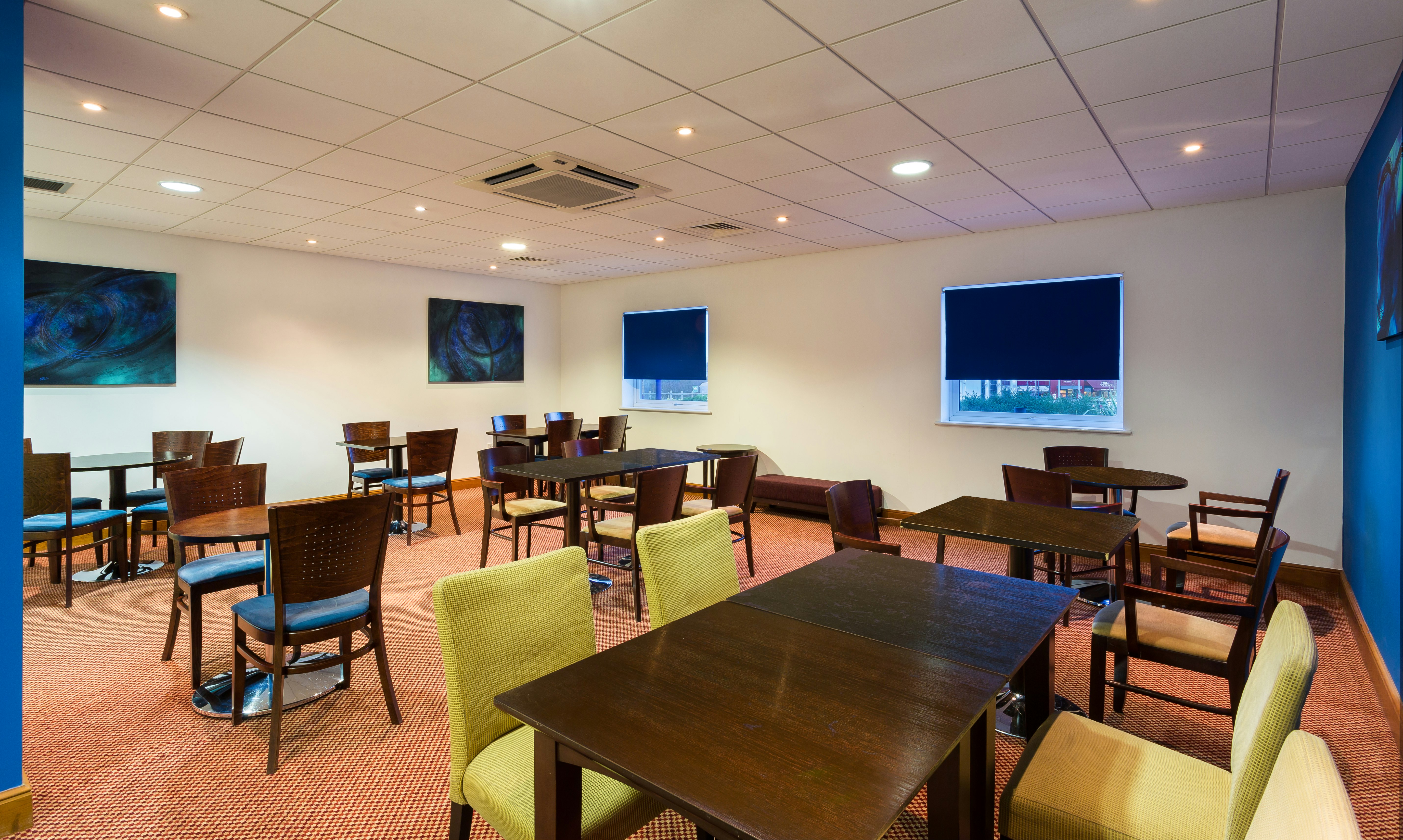 Holiday Inn Express Braintree 45/47