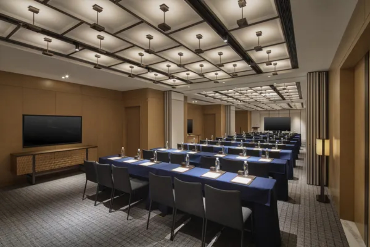 Surya Hotel Shanghai New Hongqiao Center 25/32