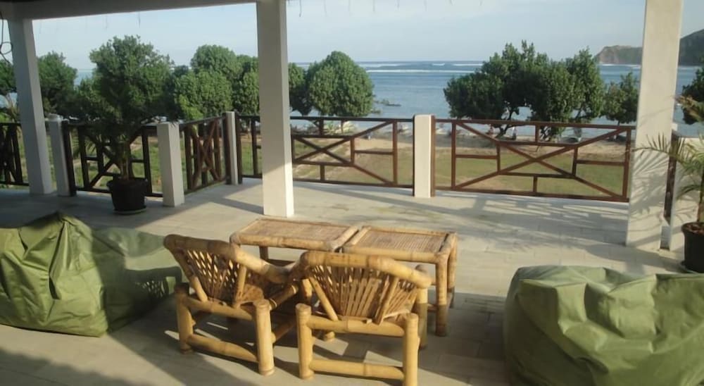 Friends Beach Hotel 22/38