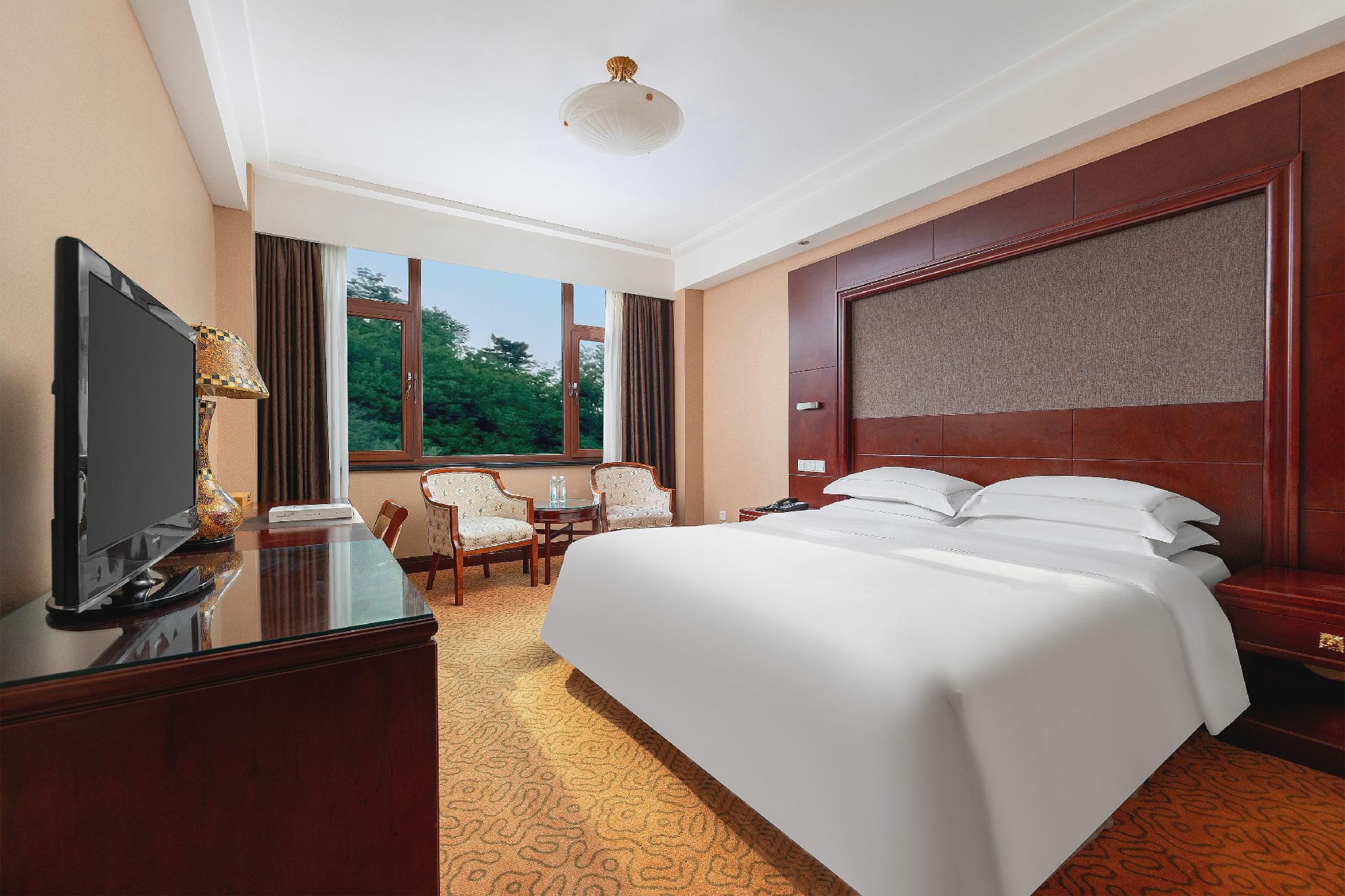 Yantai Golden Gulf Hotel 16/98
