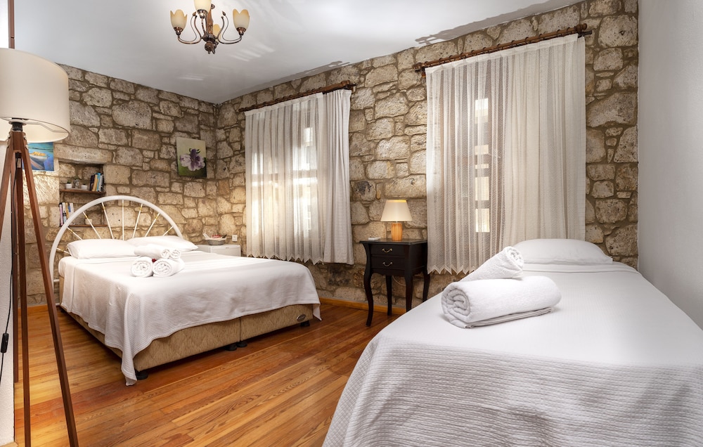 Avci Han Tas Ev Hotel - Adults Only 12/50