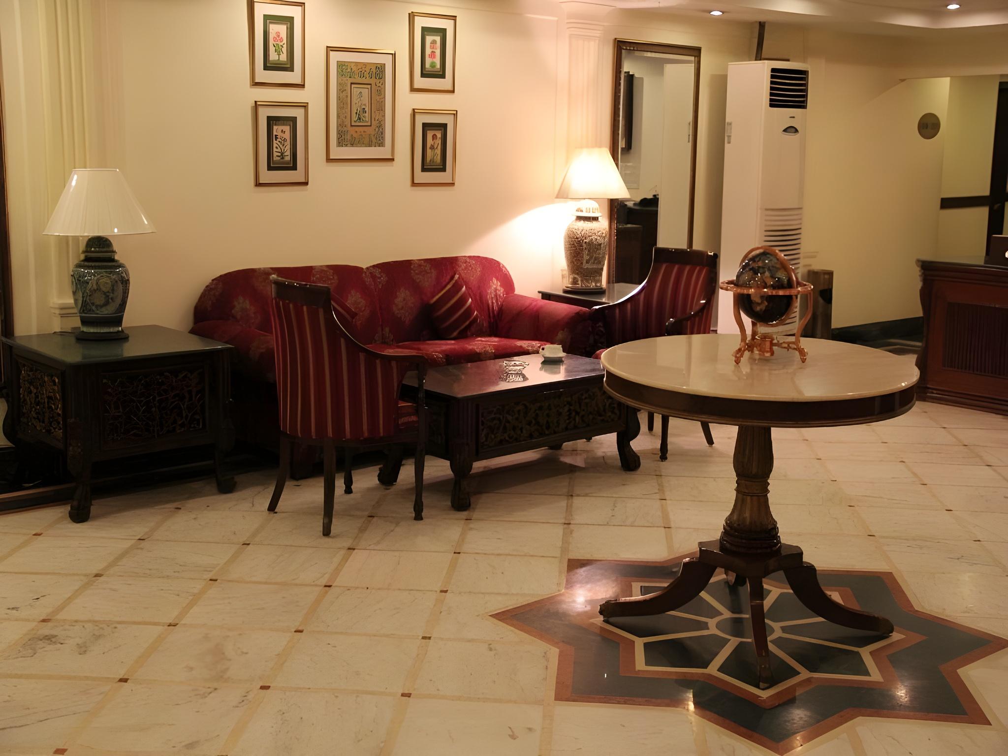 QUTUB RESIDENCY 9/31