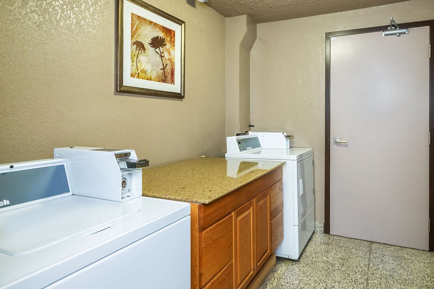 Quality Inn & Suites Yorkton 20/20