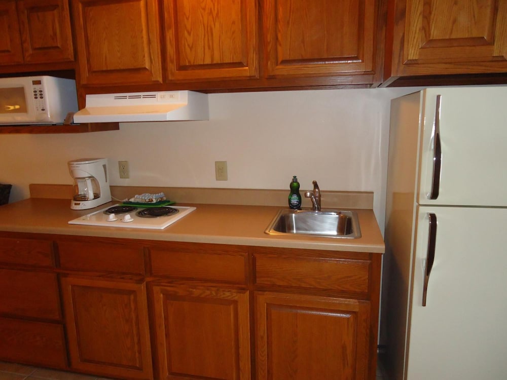 Town House Extended Stay Hotel Downtown 6/64