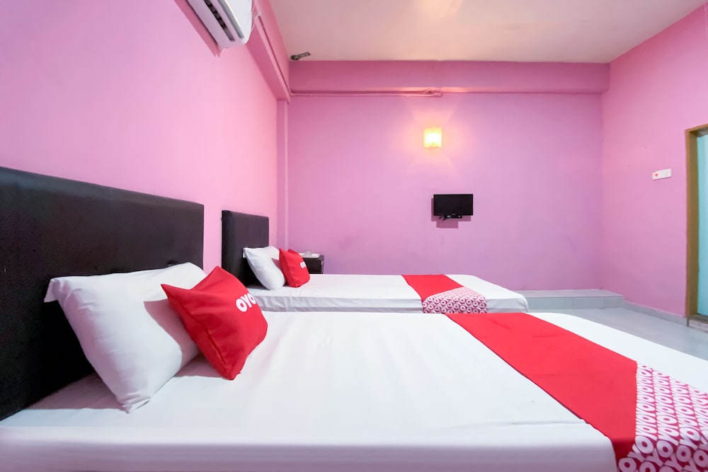 OYO 90039 Coop Hotel Kangar 7/22