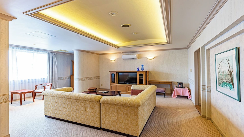 Okinawa Hotel 50/71