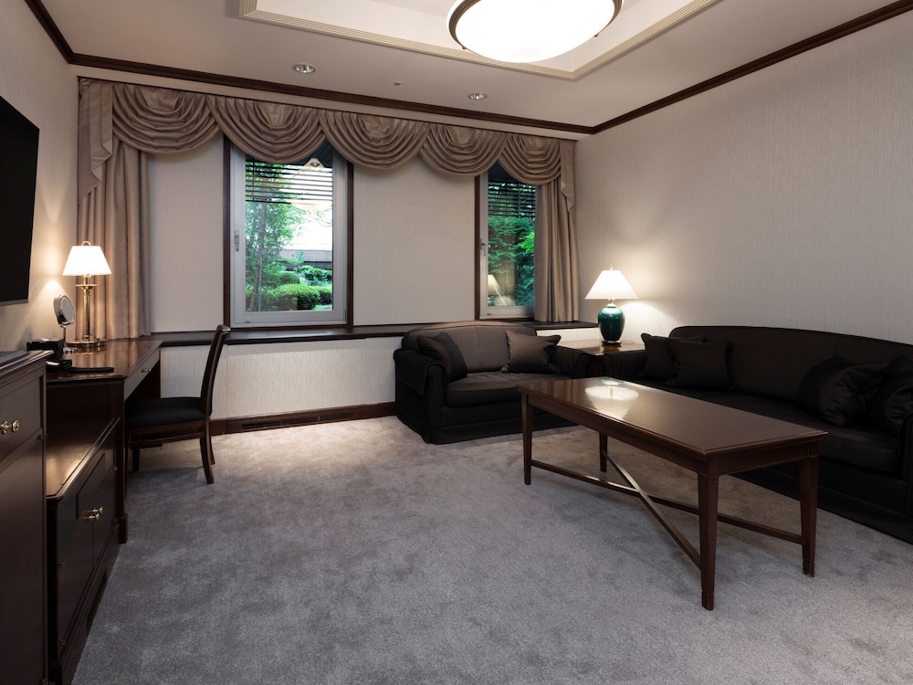 Sapporo Grand Hotel 35/50