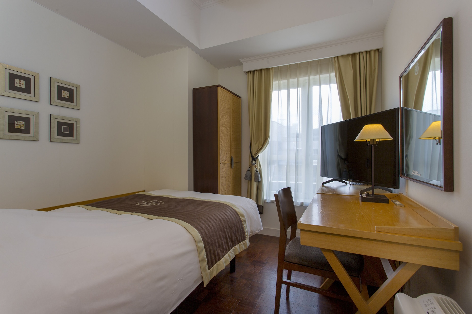 Room at Hotel Monterey Ginza, TOKYO