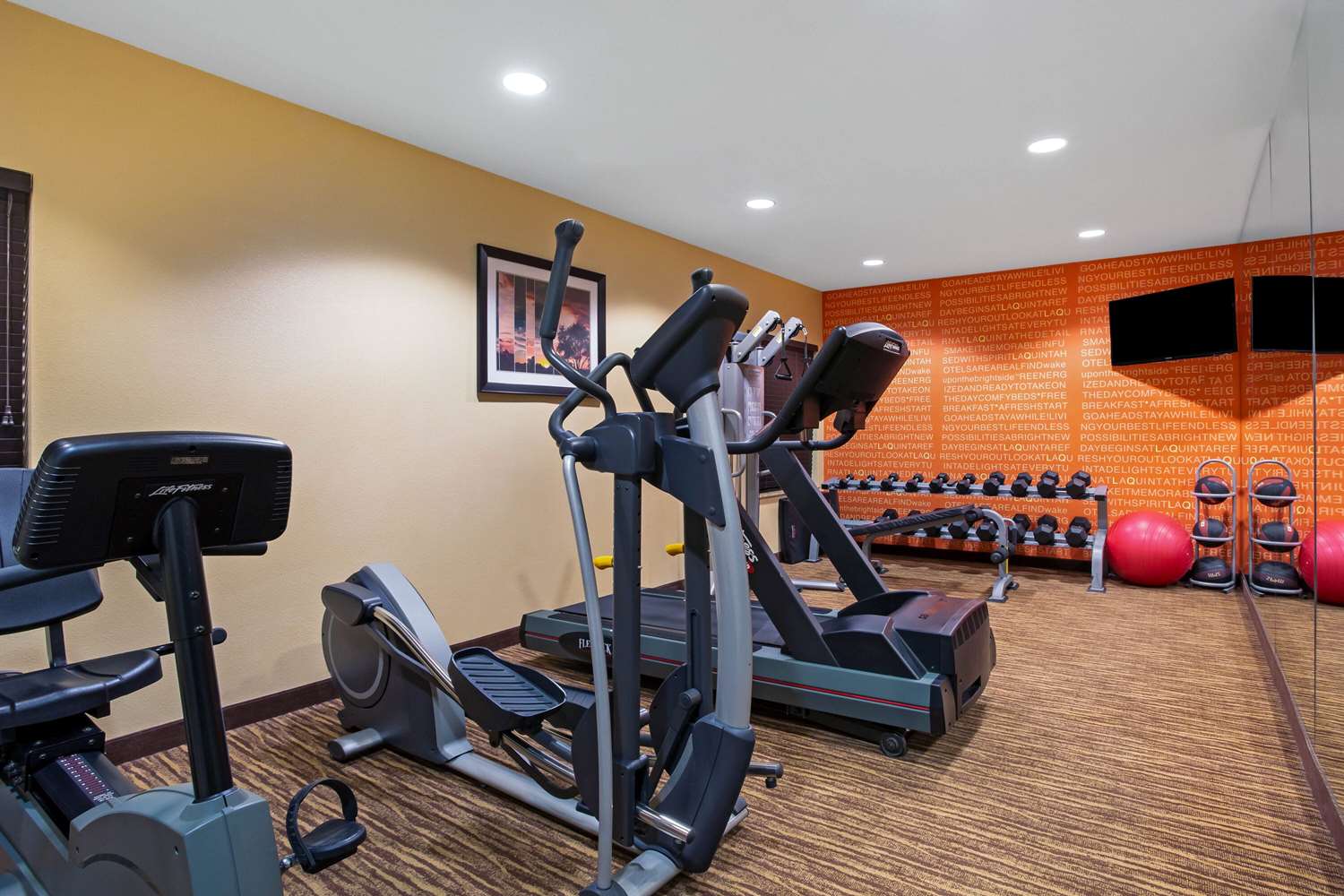 La Quinta Inn & Suites by Wyndham Pecos 42/62