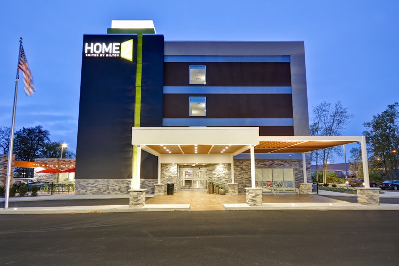 HOME2 SUITES BY HILTON MAUMEE TOLEDO 1/18