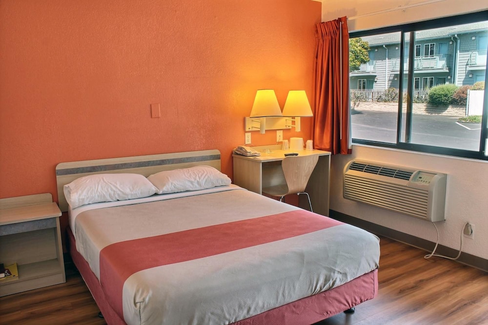 Motel6 Morro Bay, CA 17/63