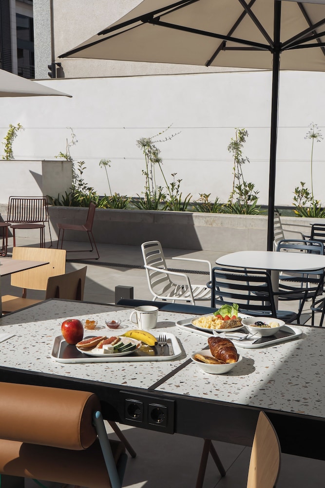 Ibis budget Madrid Albasanz 23/36