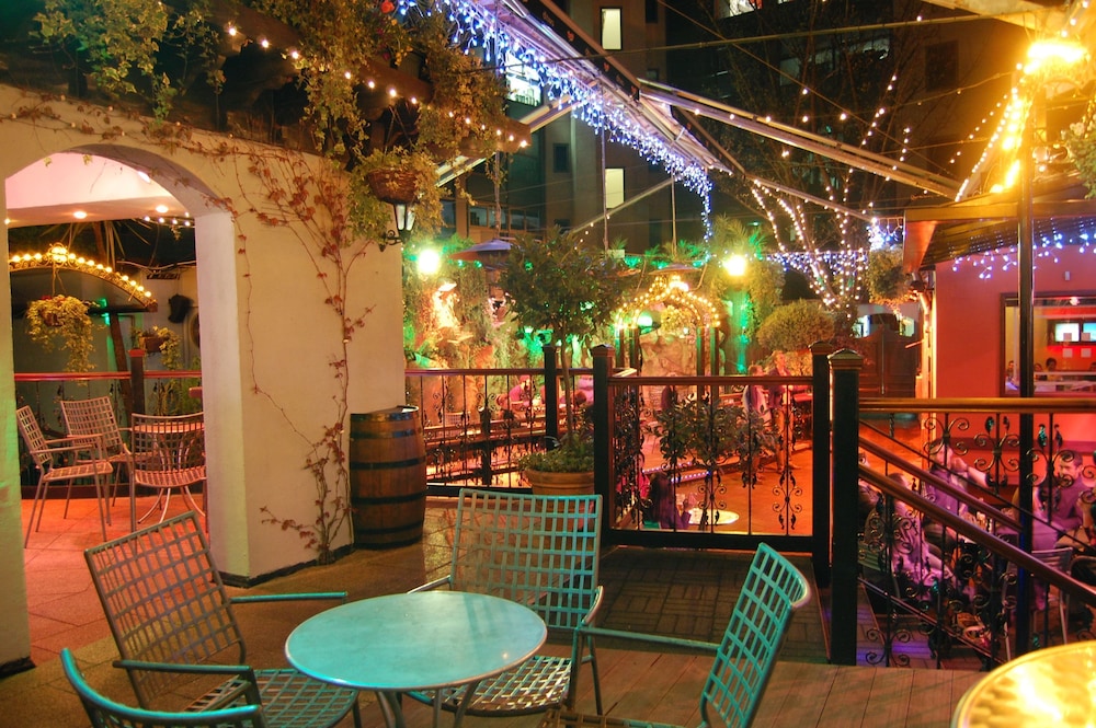 The Harcourt Hotel 38/49