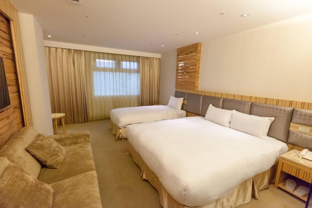 Eastern Sun Hotel 27/65