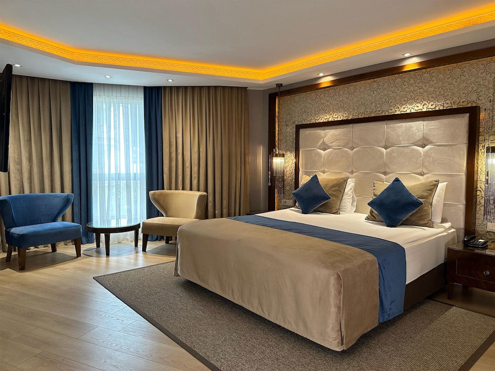 AHC Old City Hotel 21/70