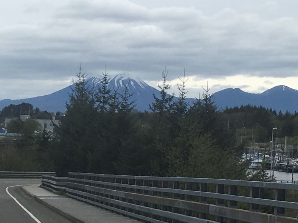 Sitka Hotel And Restaurant 11/45
