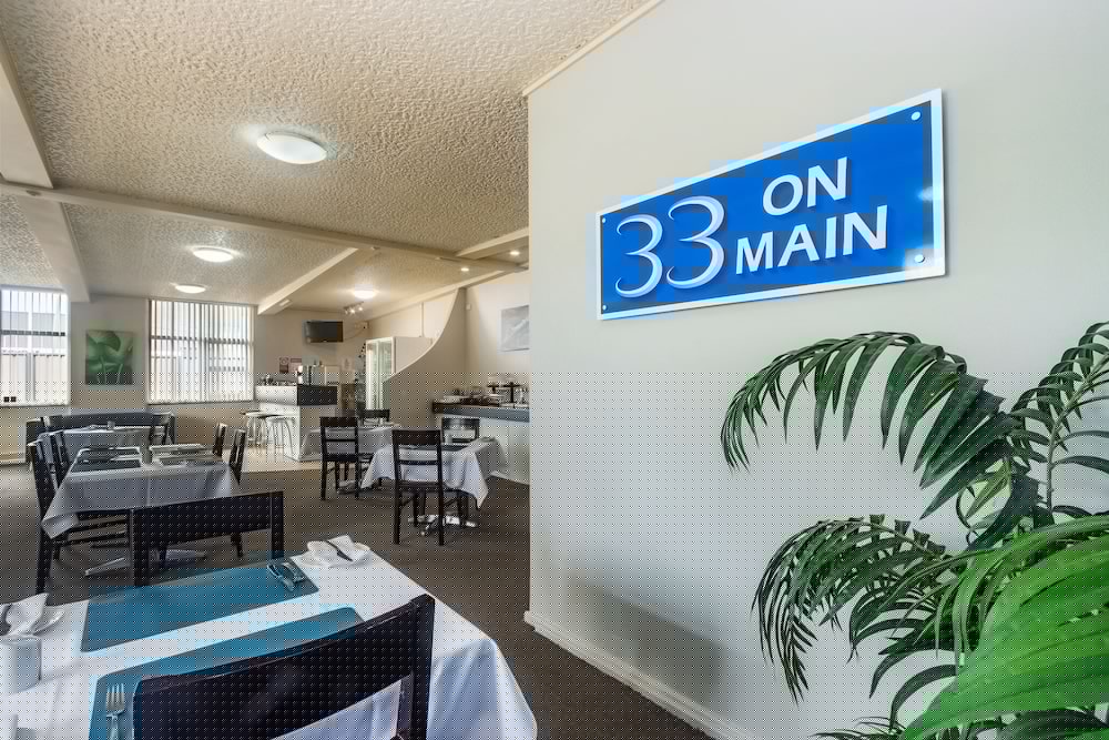 Caravilla Motel 30/48