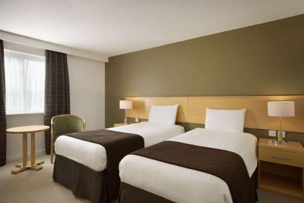 Superior, Twin Beds