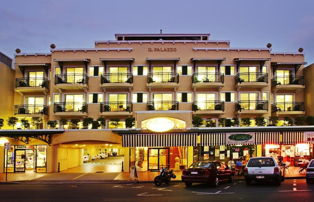 Il Palazzo Boutique Apartment Hotel 2/50