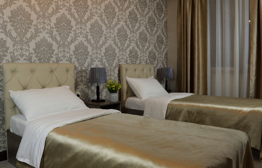 De'mar Hotel 7/50