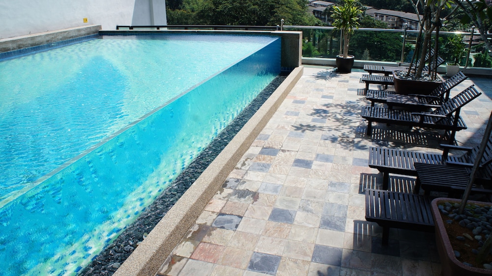 Kinta Riverfront Hotel And Suites 31/63