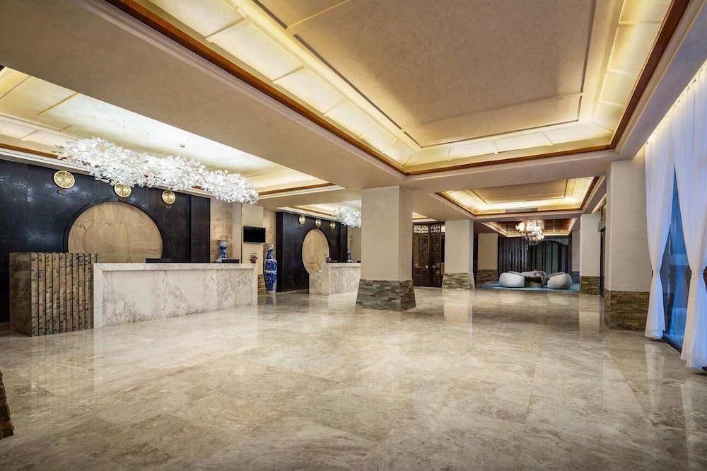 Days Hotel by Wyndham Lijiang Gucheng 6/26