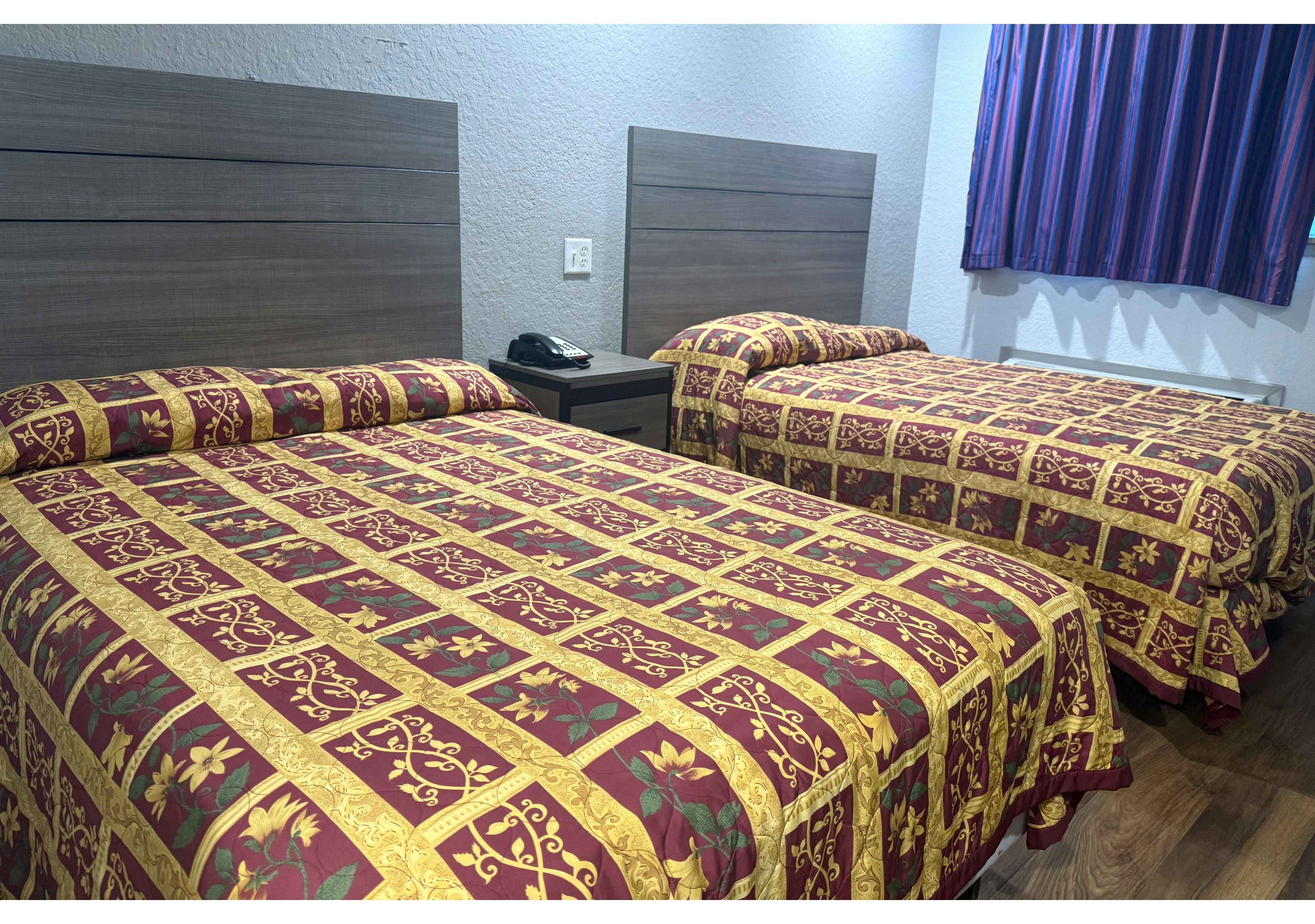 Room, 1 Double and 1 Single Bed, Smoking, Economy Lodge by Hotel O Texas City 2/4