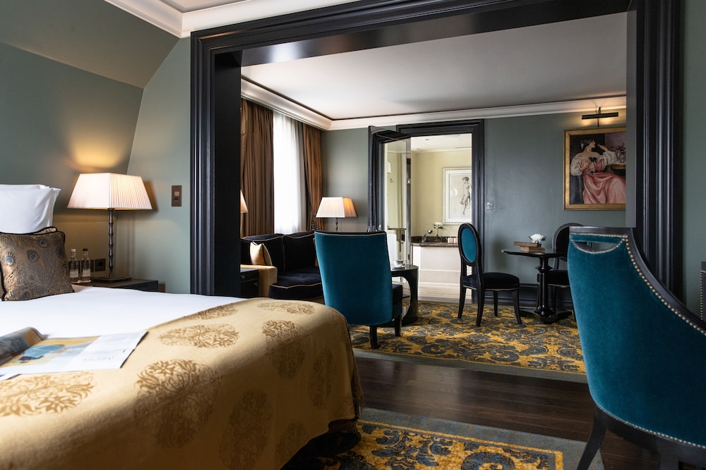 L oscar London 34/84