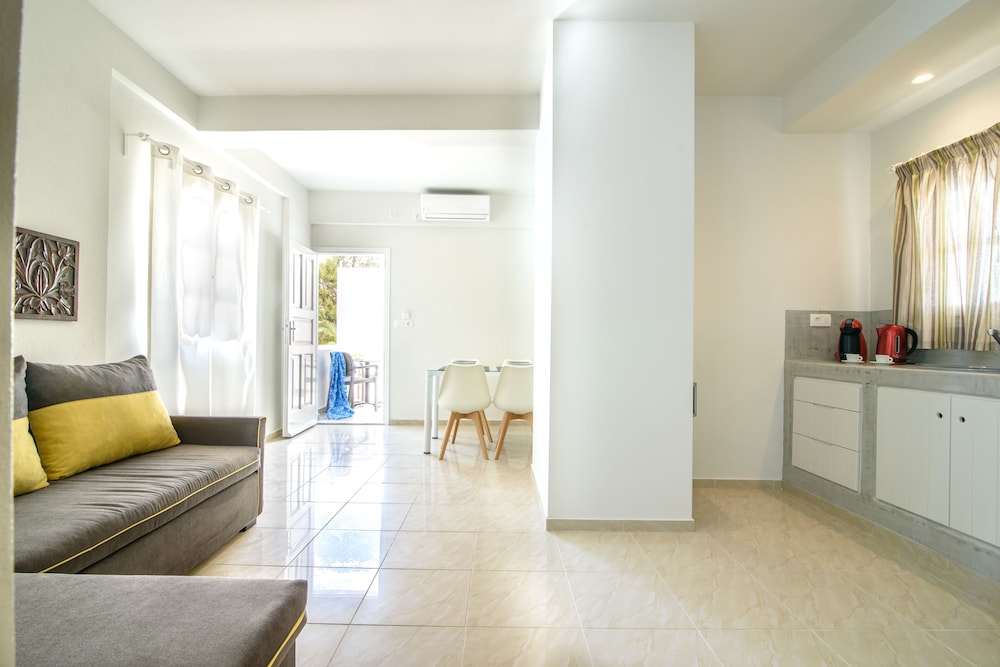DE NAXIA SUITES 33/57