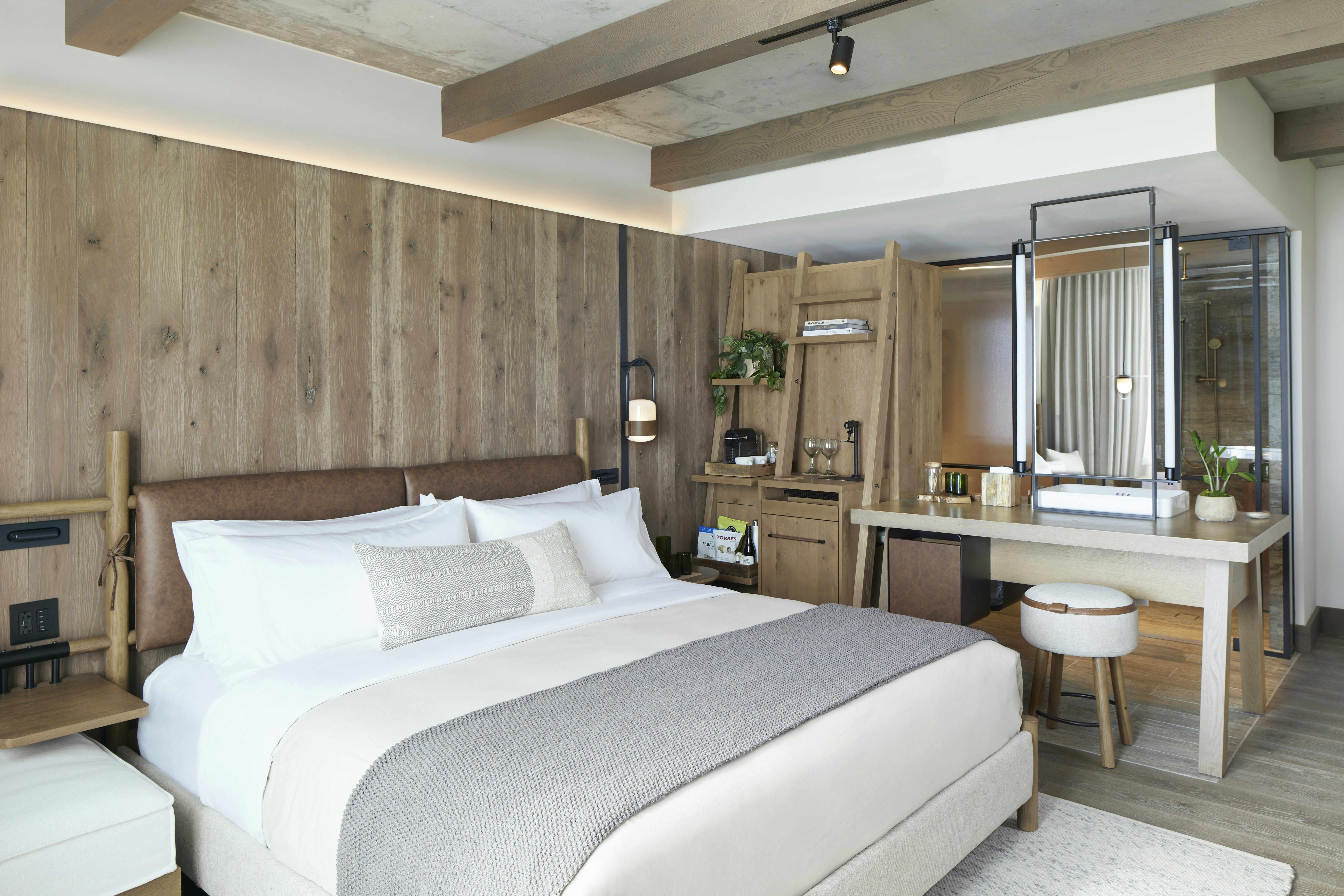 ROOM, KING BED, ALCOVE