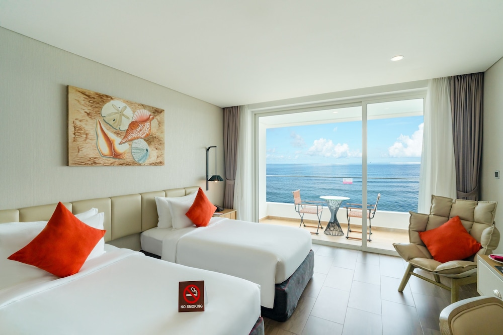 PREMIUM, TWIN BEDS, OCEAN VIEW