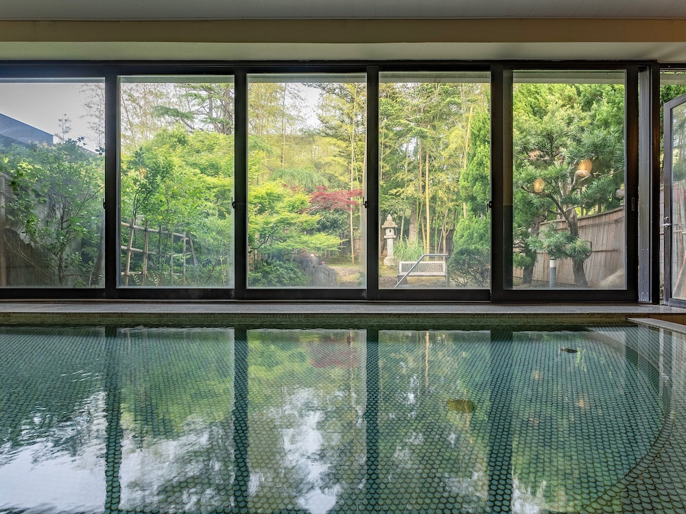 Livemax Resort Yuhigaura Kitu Onsen 25/50
