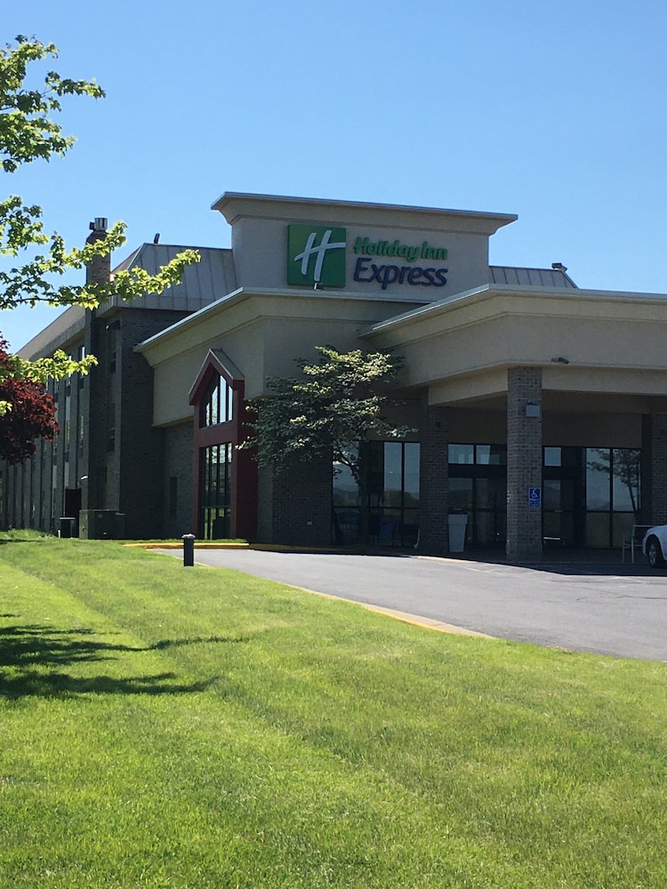 Holiday Inn Express Winchester South Stephens City 1/55
